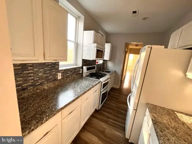 274 Hillcrest Ave, Trenton, NJ 08618 - Image #3