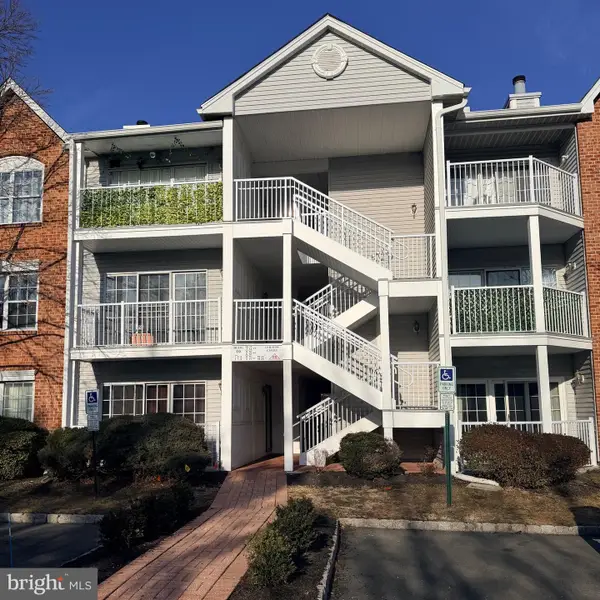 11 Lehavre Ct, TRENTON, NJ 08619