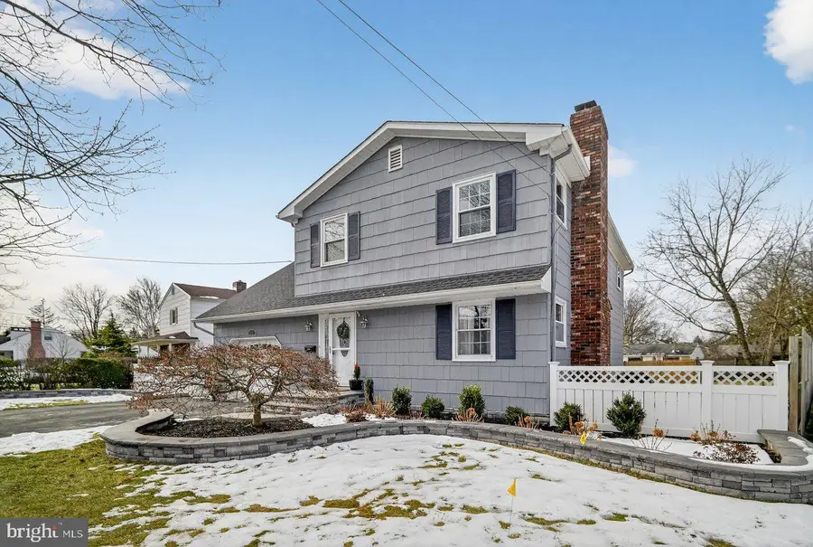 552 N Main St, Hightstown, NJ 08520 - #3