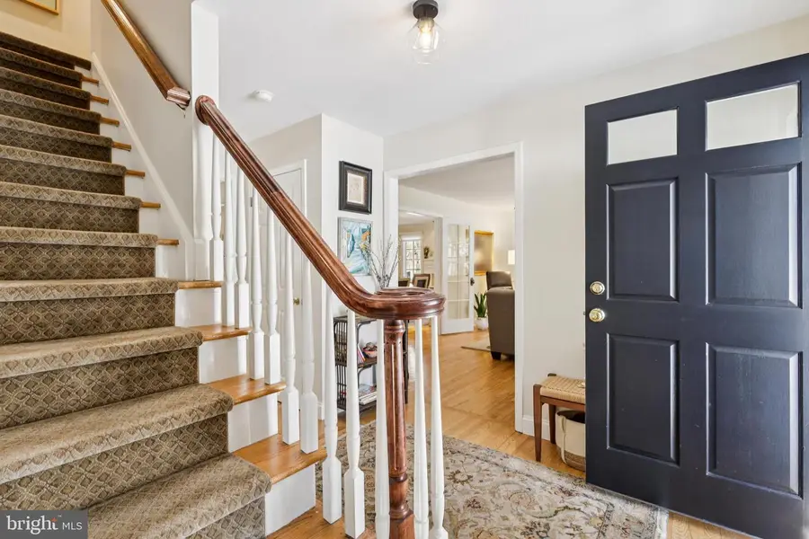 5 Birchwood Ct, Princeton Junction, NJ 08550 - #3