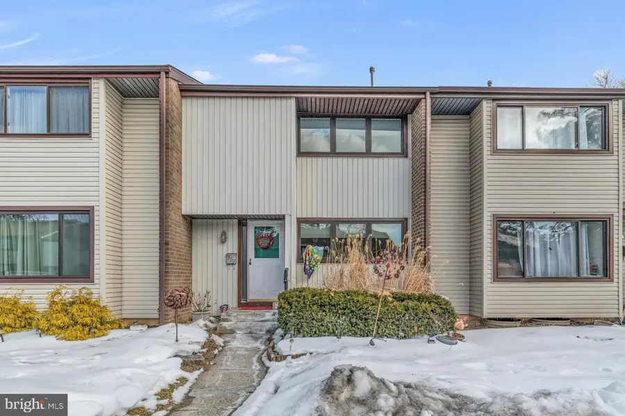 529 Nettleton, East Windsor, NJ 08520 - #2