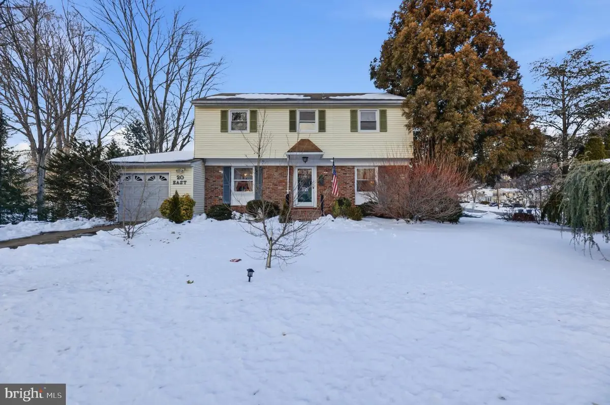 20 E Darrah Ln, Lawrence, NJ 08648 - #1