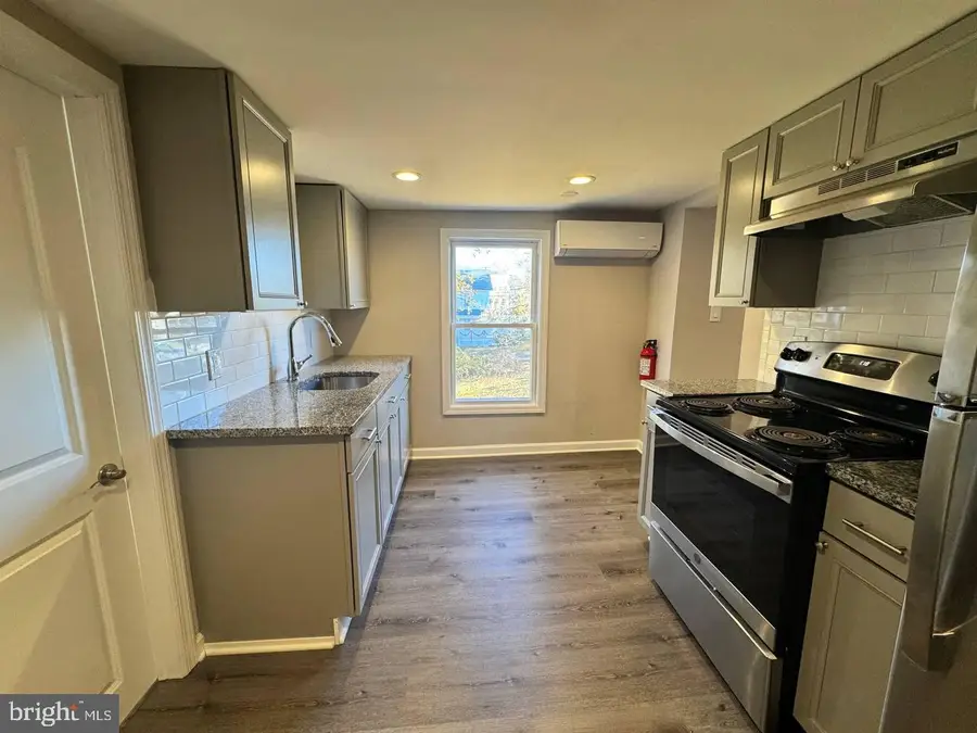 5 Main St, Robbinsville, NJ 08691 - #2