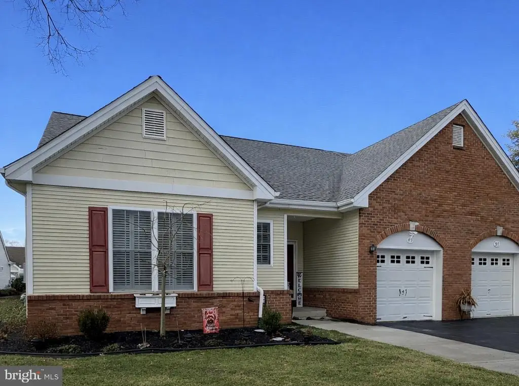 49 Meadowlark Dr, Hamilton, NJ 08690 - #1