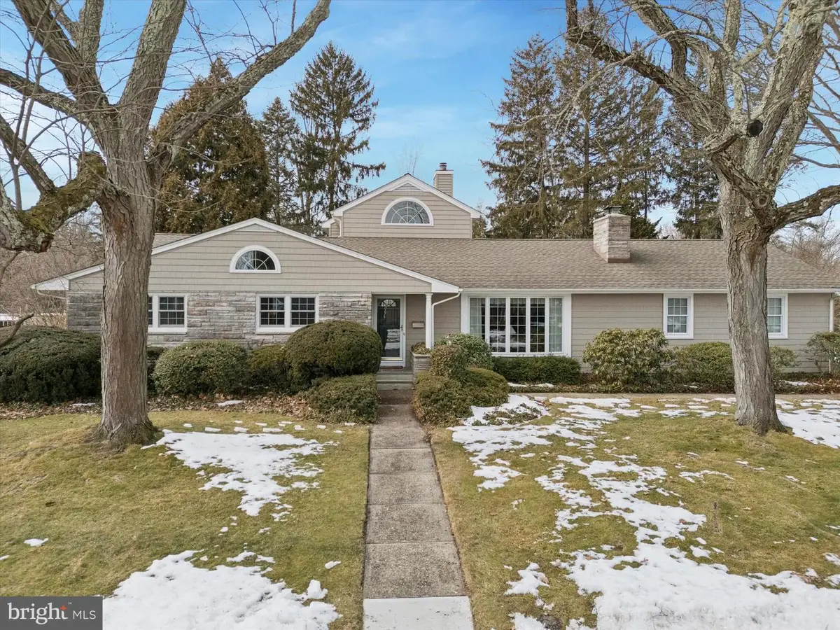 125 Orchard Ave, Hightstown, NJ 08520 - #1