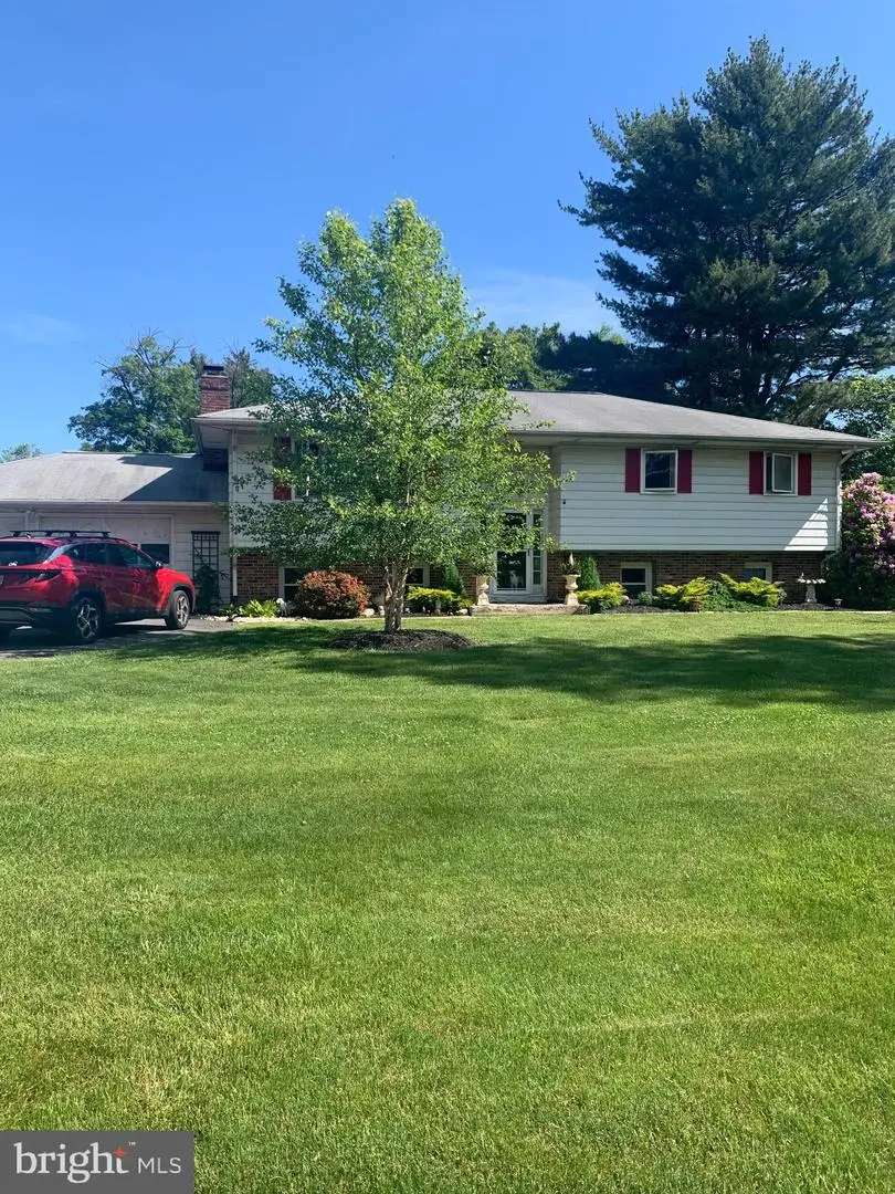 34 Lopatcong Dr, Ewing, NJ 08638 - #3