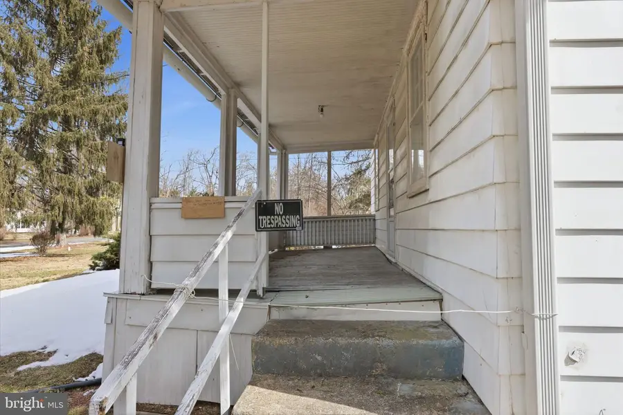 186 Penn Harbourton Rd, Pennington, NJ 08534 - #2