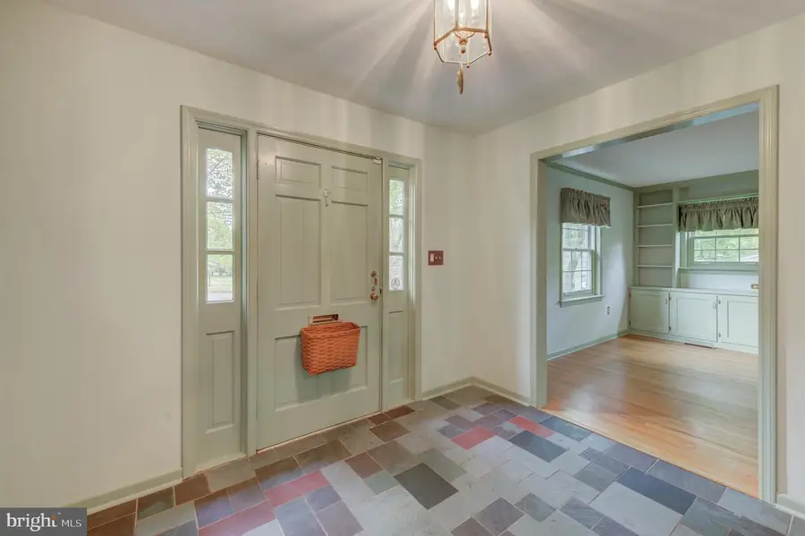19 Farm Rd, Ewing, NJ 08638 - #3