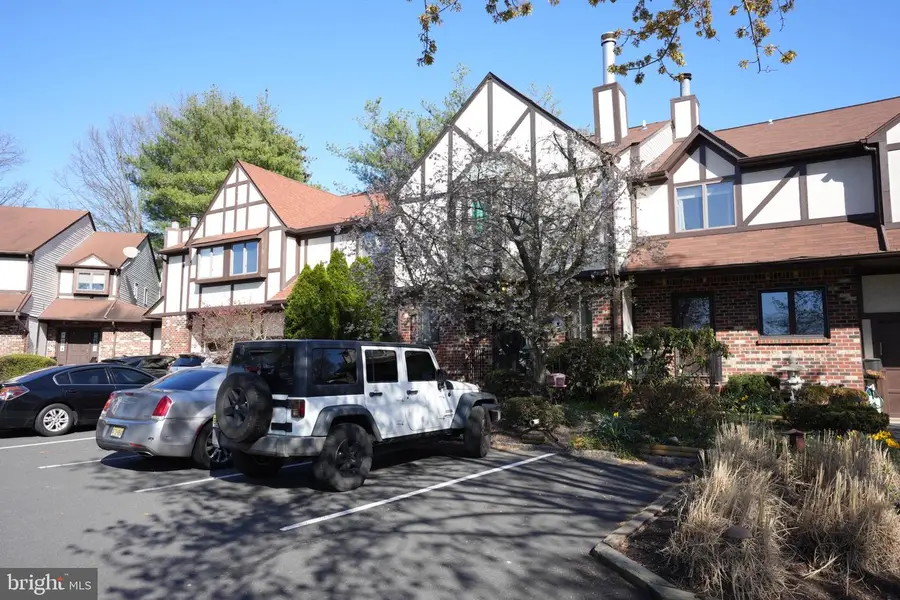 5 Tudor Ct, Ewing, NJ 08628 - #3