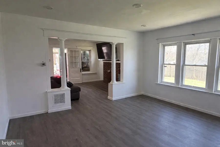 1919--1921 Clinton, Trenton, NJ 08611 - #2