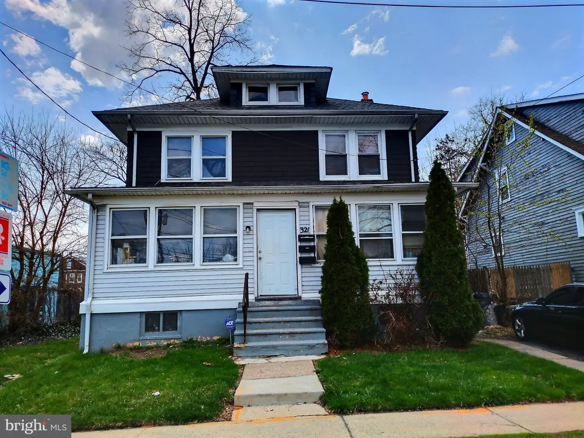 321 Parkway Ave, Trenton, NJ 08618 - #1
