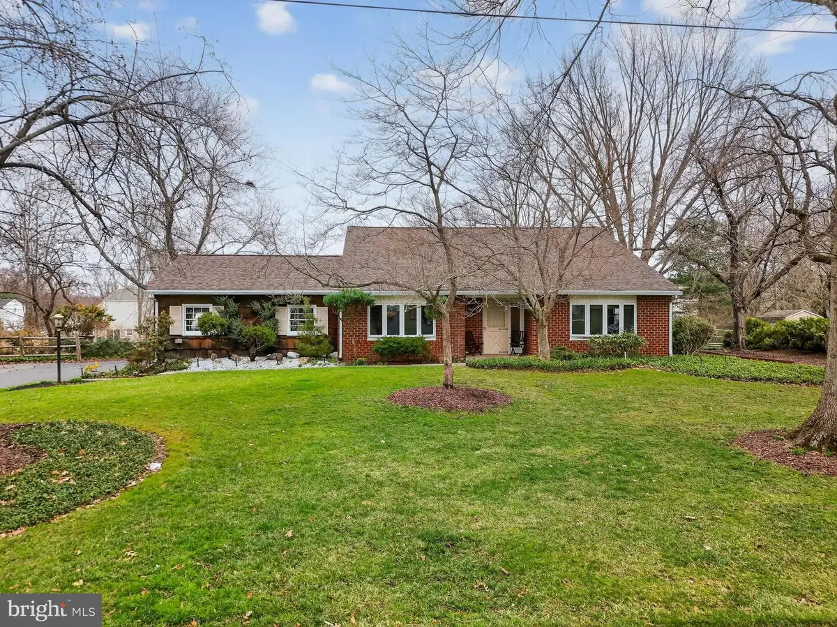 7 Stanford Ct, East Windsor, NJ 08520 - #1