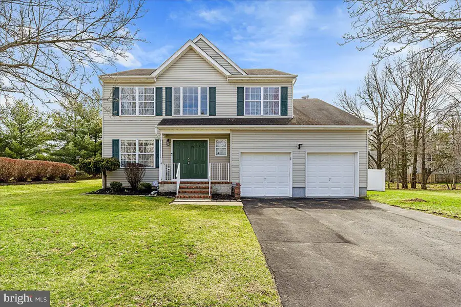 27 Blossom Dr, Ewing, NJ 08638 - #2