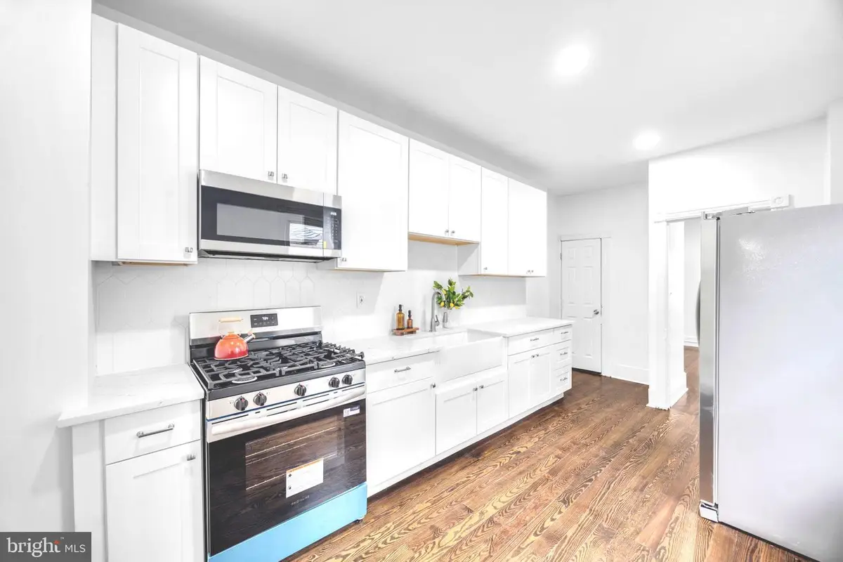 480 Stuyvesant Ave, Trenton, NJ 08618 - #1