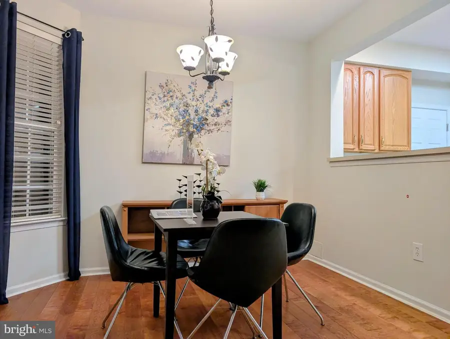 21 Miller Cir, Pennington, NJ 08534 - #3