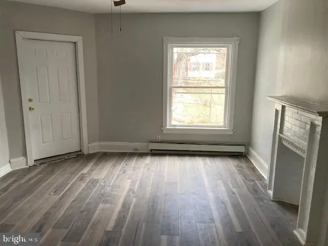 915 Edgewood Ave, Trenton, NJ 08618 - #2