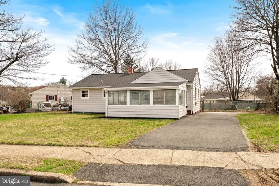 2 Shelburne Dr, Ewing, NJ 08638 - #2