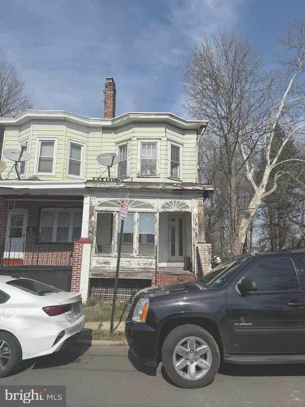 2 Laurel Pl, TRENTON, NJ 08618