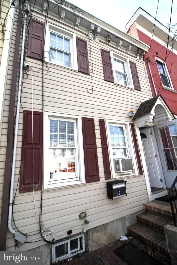 625 Lamberton St, Trenton, NJ 08611 - #2