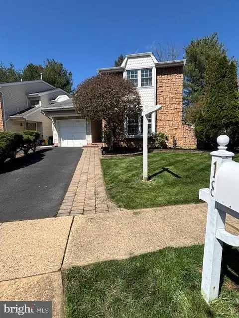 18 Geraldine Rd, East Windsor, NJ 08520 - #1