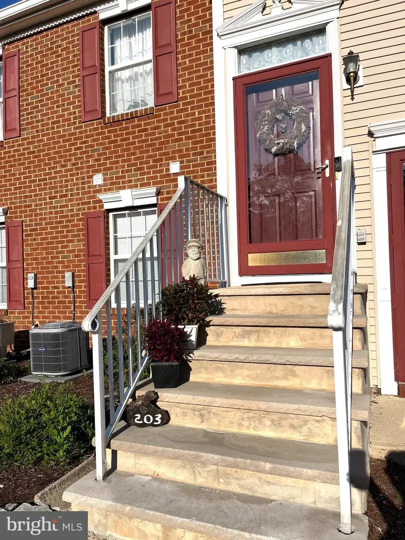 203 Castleton Ct, Pennington, NJ 08534 - #2