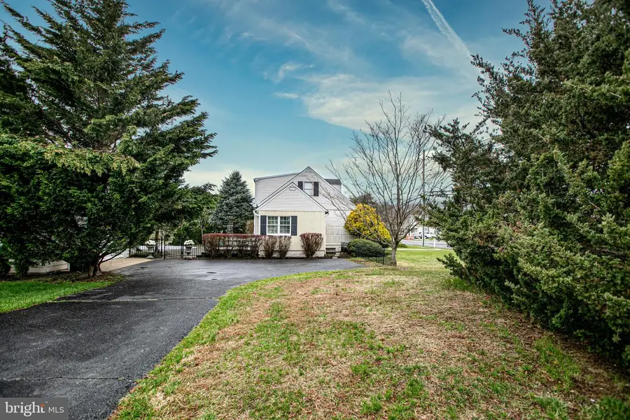 1513 Kuser Rd, Hamilton, NJ 08619 - #3