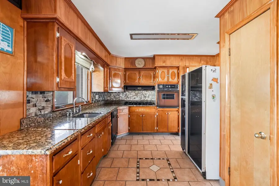 133 Cornwall Ave, Trenton, NJ 08618 - #3