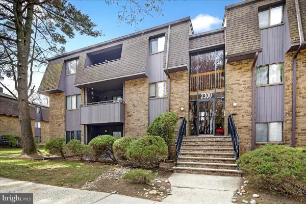 2312 Old Stone Mill, EAST WINDSOR, NJ 08512