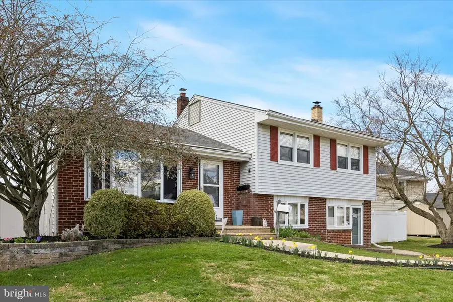 8 Toby Ln, Hamilton, NJ 08620 - #2