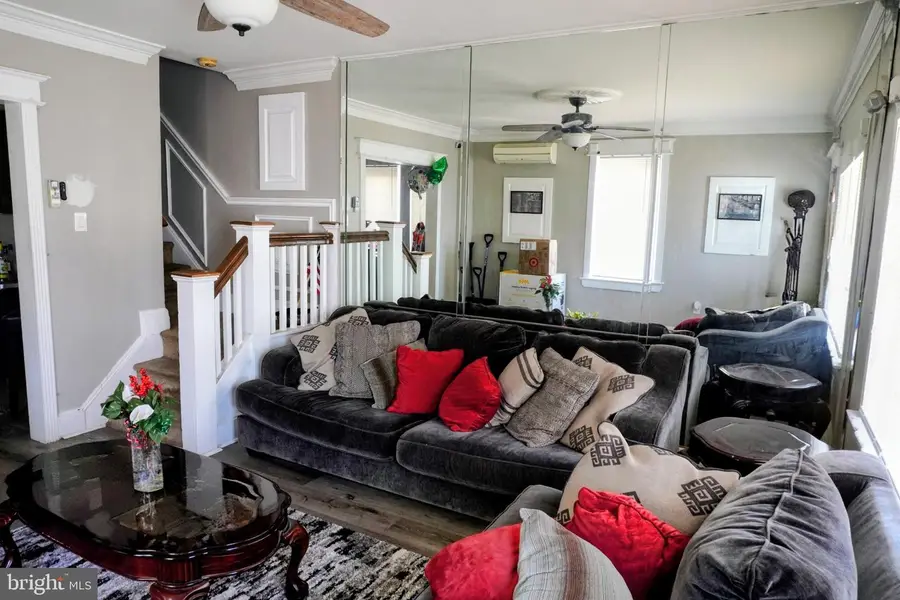 212 Commonwealth Ave, Trenton, NJ 08629 - #2