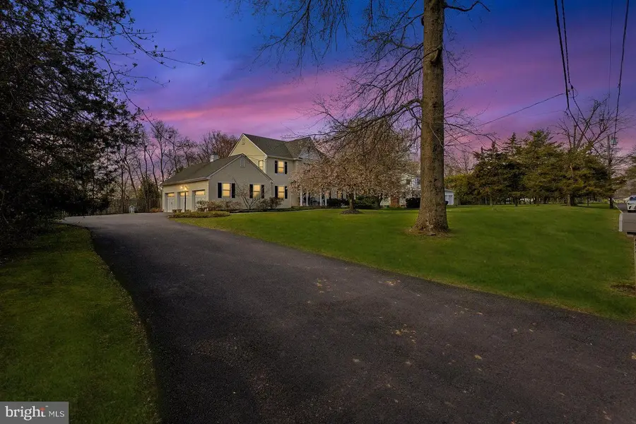 23 Fabrow Dr, Titusville, NJ 08560 - #2