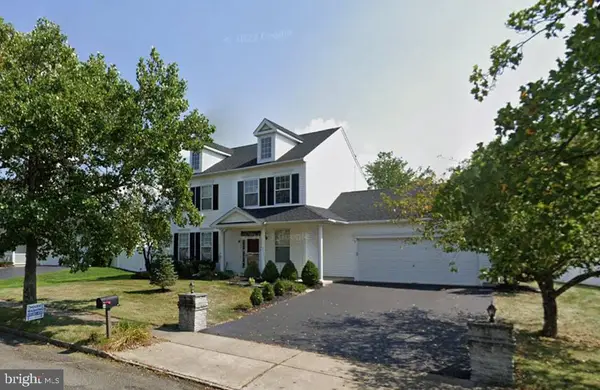 6 Wessex Ct, EAST WINDSOR, NJ 08520