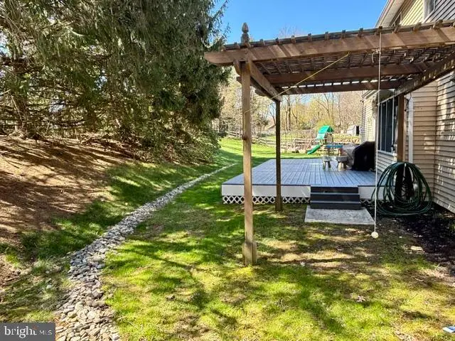 7 Villa Dr, Princeton Junction, NJ 08550 - #3