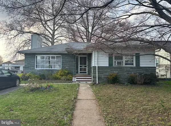 111 Atkins Ave, HAMILTON, NJ 08610