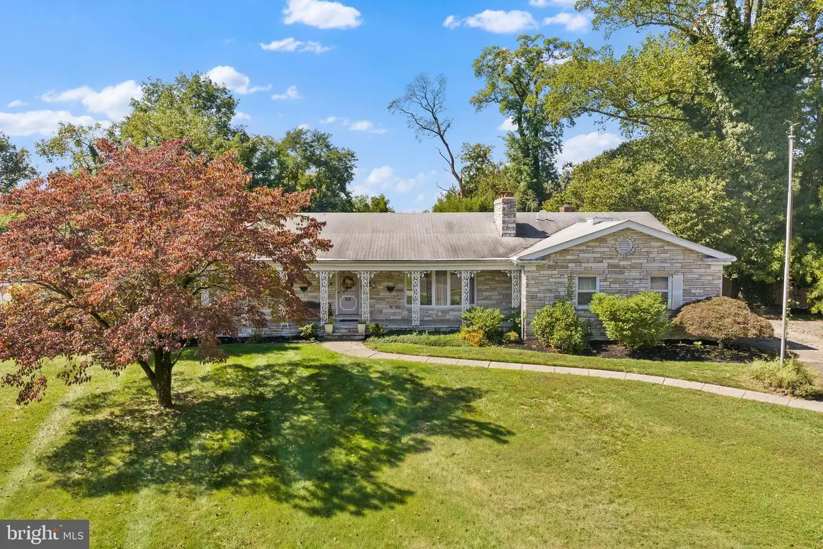 28 Wedge Dr, Hamilton, NJ 08610 - #1