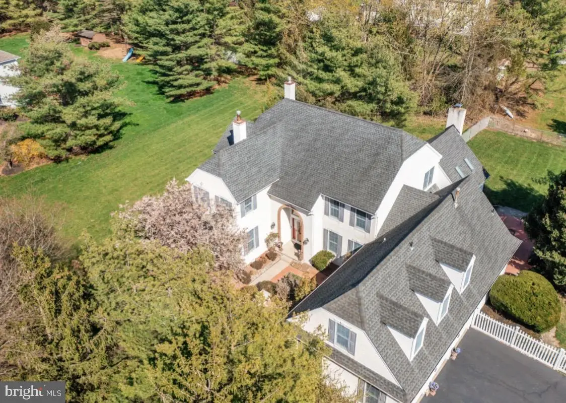 4 N Longfellow Dr, Princeton Junction, NJ 08550 - #1