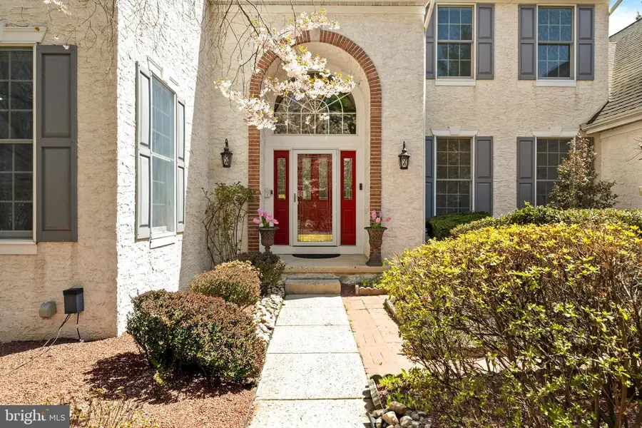 4 N Longfellow Dr, Princeton Junction, NJ 08550 - #3