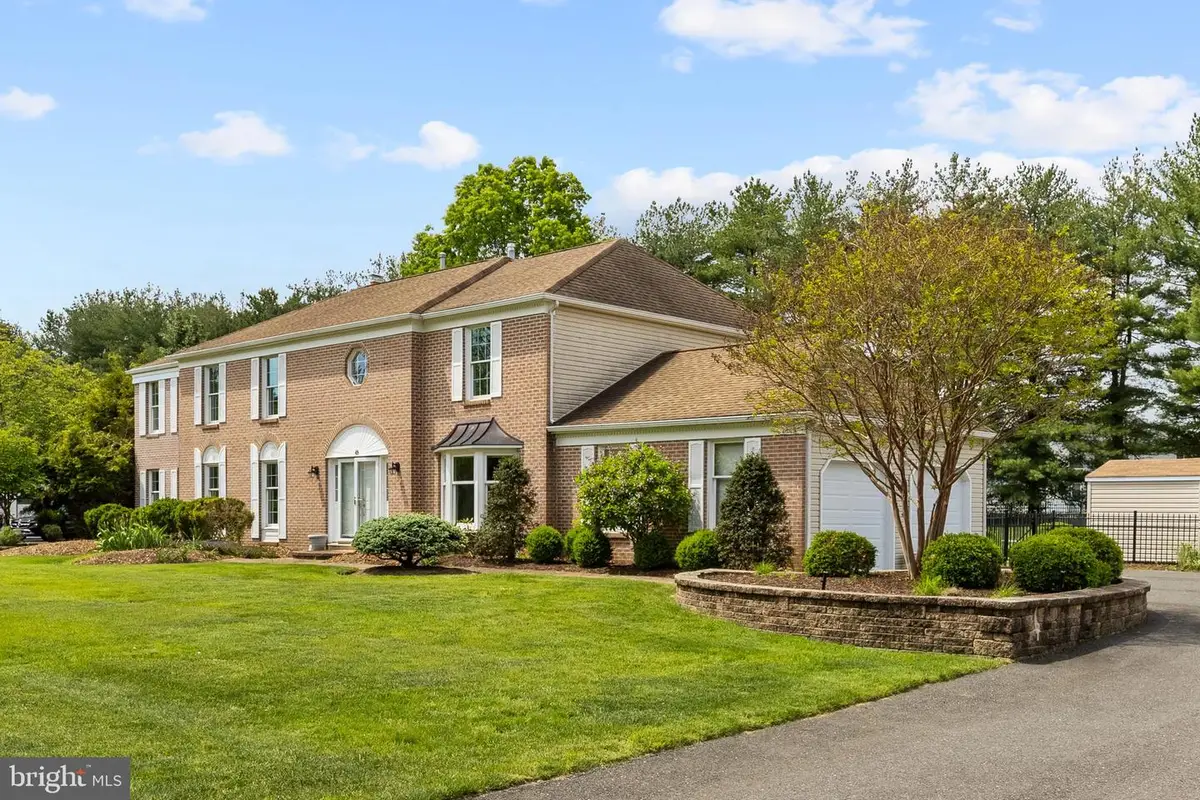 49 Saratoga Dr, West Windsor, NJ 08550 - #1