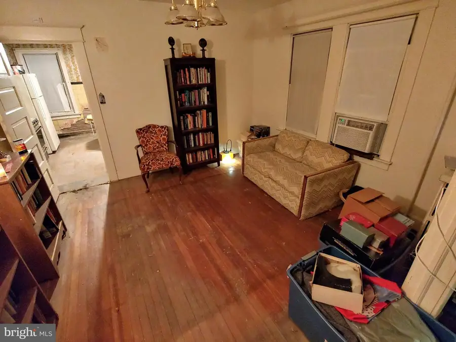 46 Edgemere Ave, Trenton, NJ 08618 - #3