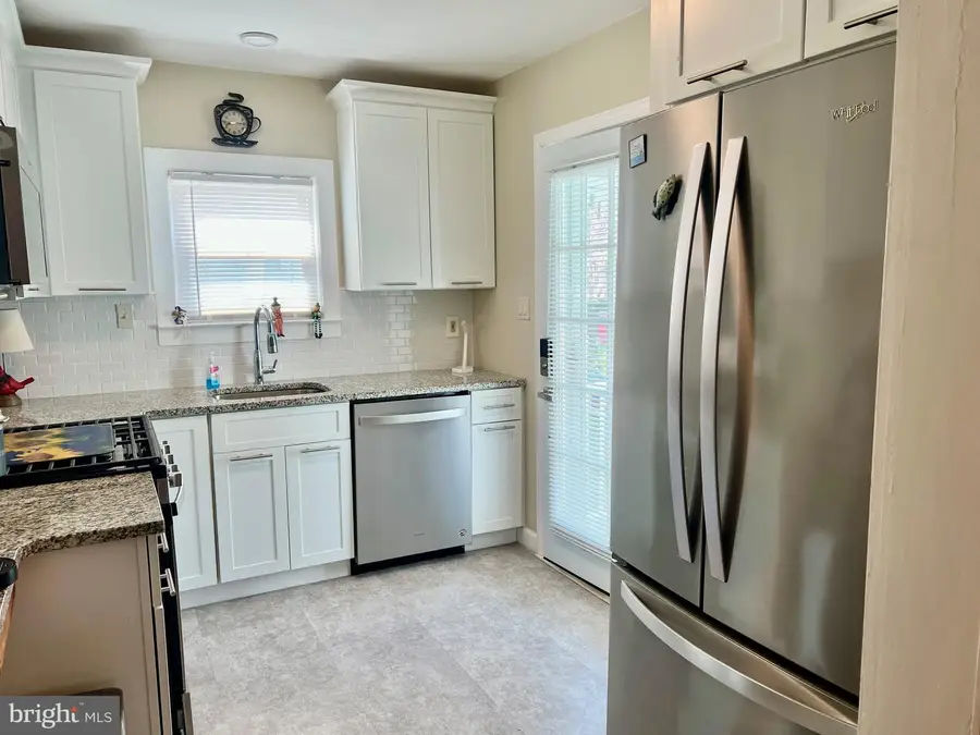 87 Saybrook Ave, Hamilton, NJ 08619 - #3