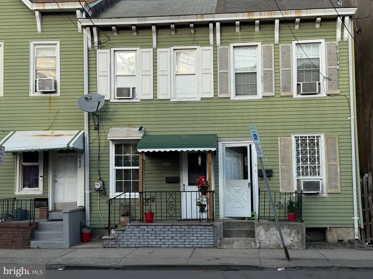 638 N Olden Ave, Trenton, NJ 08638 - #1