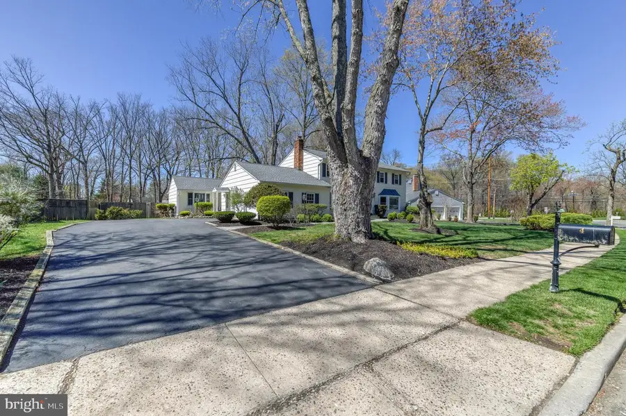 4 Hawk Dr, Princeton Junction, NJ 08550 - #3