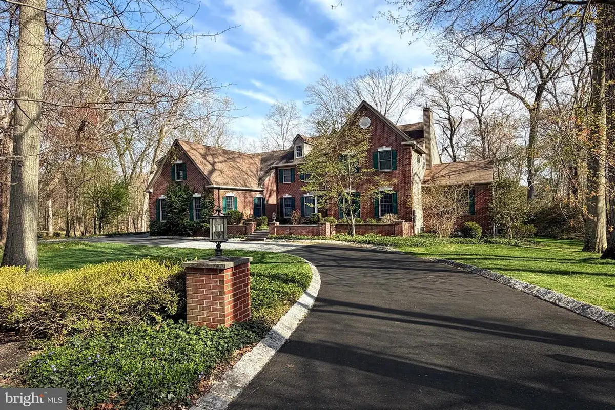 12 Cliffview Ct, Princeton Junction, NJ 08550 - #1