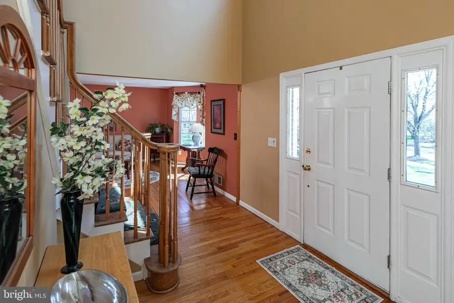 8 Poinsett Dr, Lawrence, NJ 08648 - #3