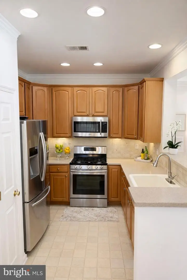 247 Brinley Dr, Pennington, NJ 08534 - #3