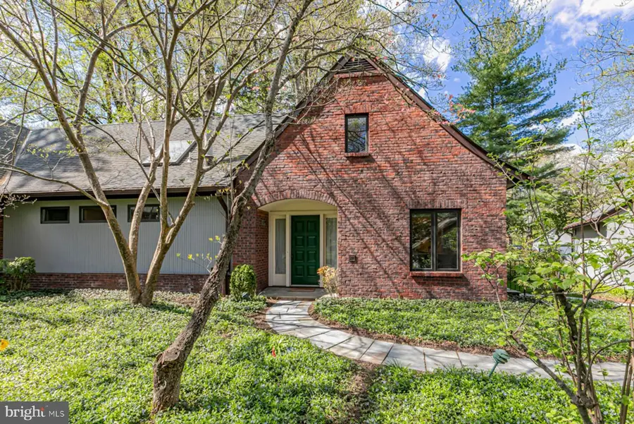 26 Constitution Hill W, Princeton, NJ 08540 - #3