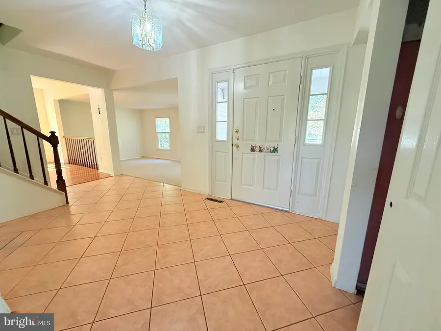 4 Cedar Ct, Princeton Junction, NJ 08550 - #3