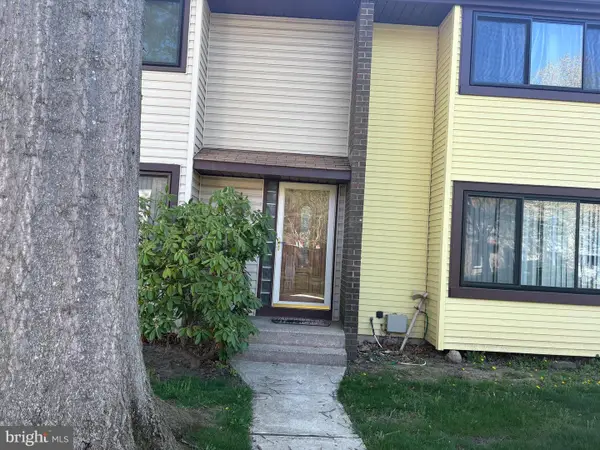 469 Livingston Dr, HIGHTSTOWN, NJ 08520