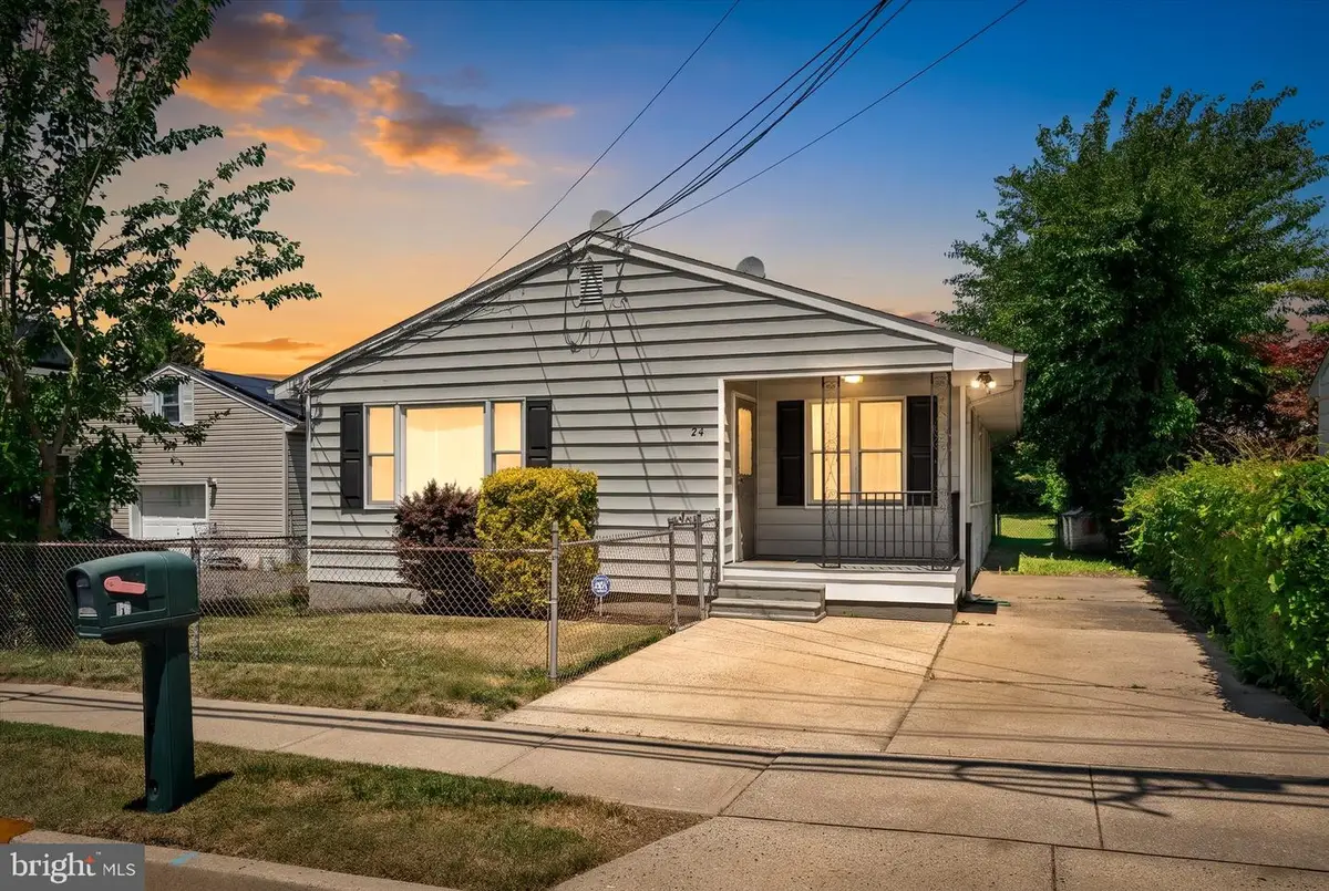 24 Emeline Ave, Hamilton, NJ 08610 - #1