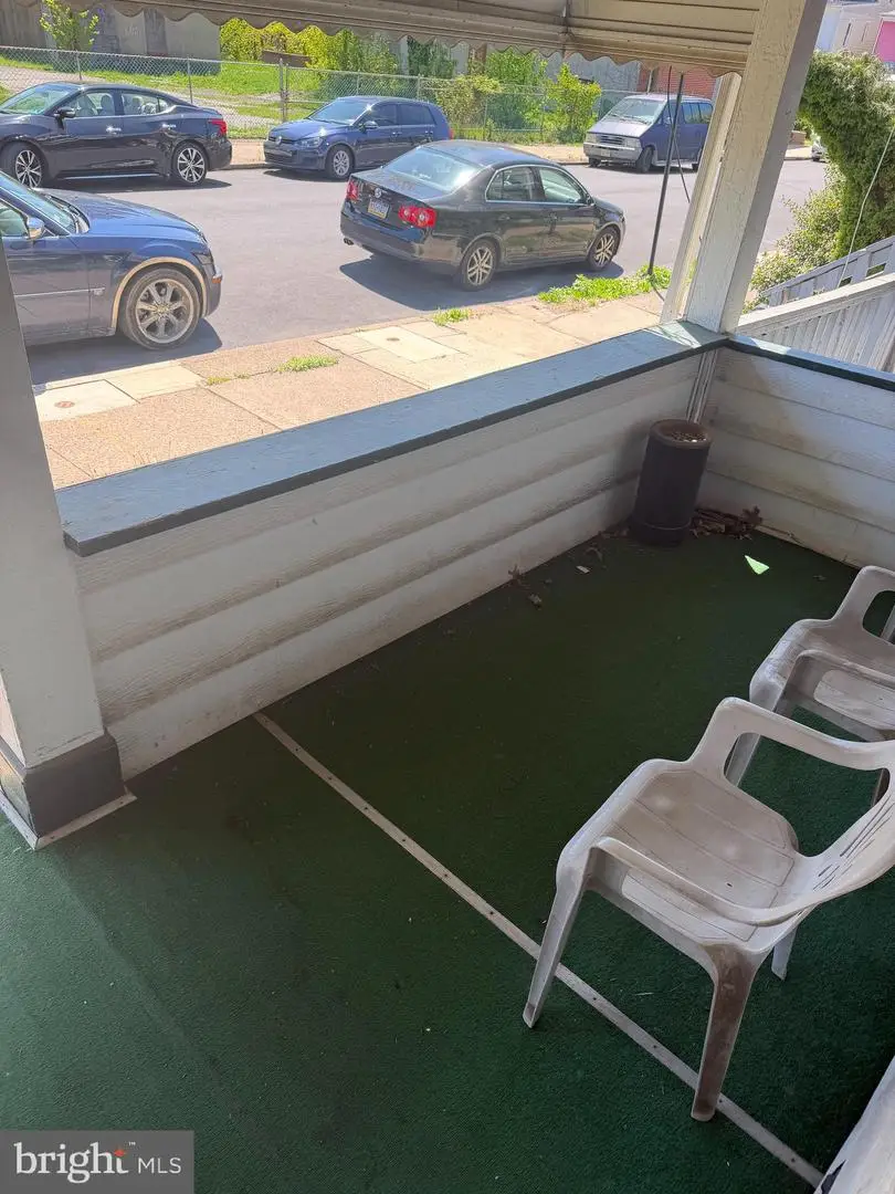 533 N Willow St, Trenton, NJ 08618 - #3